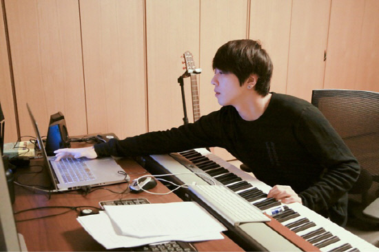 Jung Yong Hwa to Produce the Title Song for the CNBlue’s New Album!