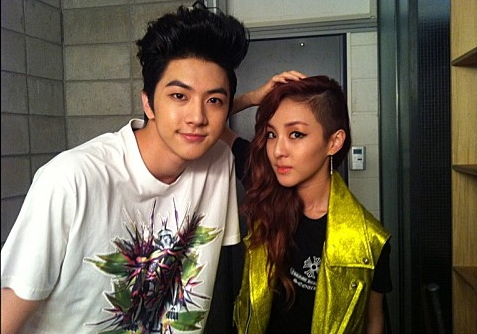 Thunder Secretly Takes Photo of Sleeping Sandara