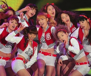 K-Pop Idols Favorite Casual Wear? Letterman Jackets K-Pop Idols Favorite Casual Wear? Letterman Jackets