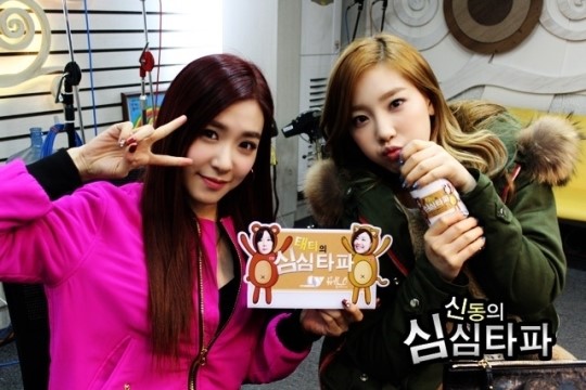 Taeyeon and Tiffany Fill in for Super Junior’s Shin Dong on “Shim Shim Ta Pa”