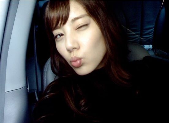 Son Dam Bi Shows Support for Upcoming 17 Member Idol Group “17”