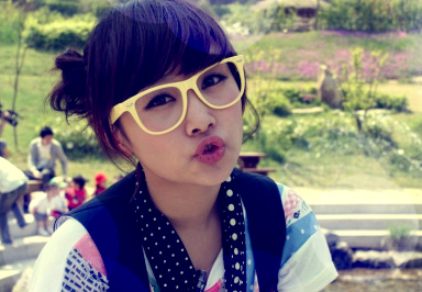 Kara’s Nicole Poses with Her Adorable Dog