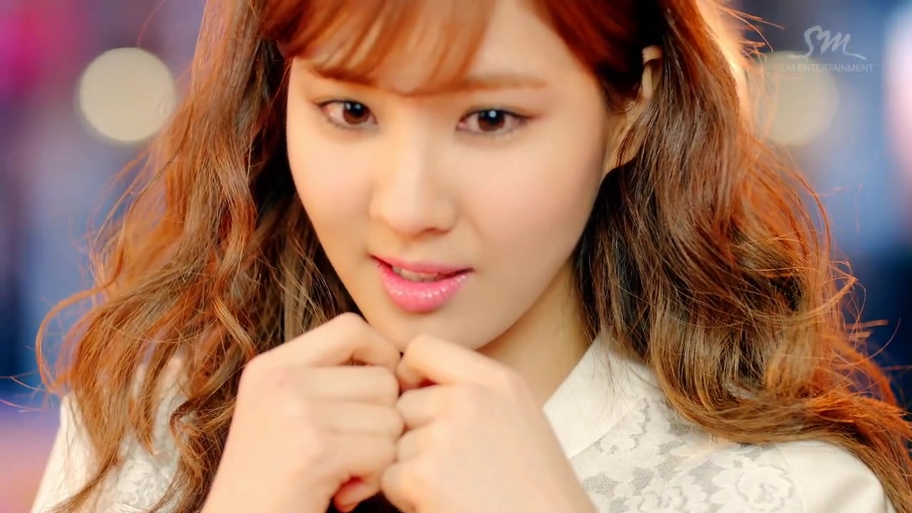 Seohyun’s Small Face Size Draws Attention