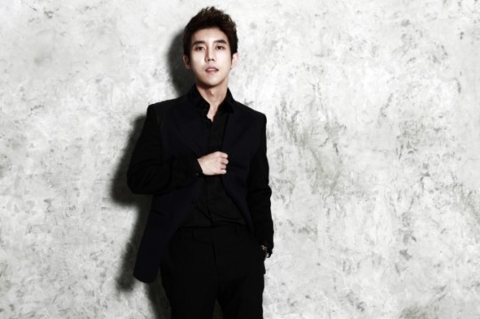 Ballad Singer Shin Jae Releases Teaser for “It Hurts So Bad”