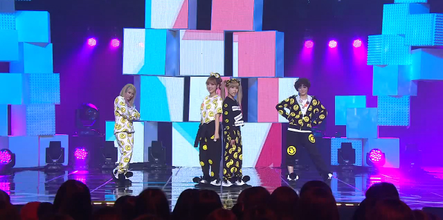 Tiny-G Performs “Minimanimo” for Music Core Comeback Stage