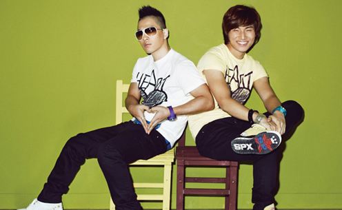 Daesung and Taeyang Take Selca at G-Dragon’s Pension