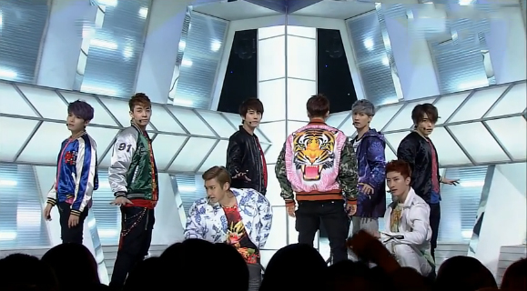 Super Junior-M Performs “Break Down” on Inkigayo