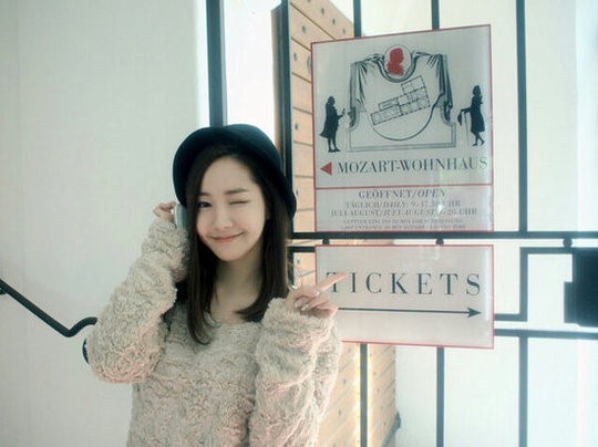 Actress Park Min Young Updates Fans in Austria