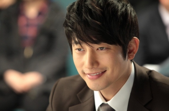 “B” Suggests that Park Shi Hoo and “K” Might Have Drugged the Victim