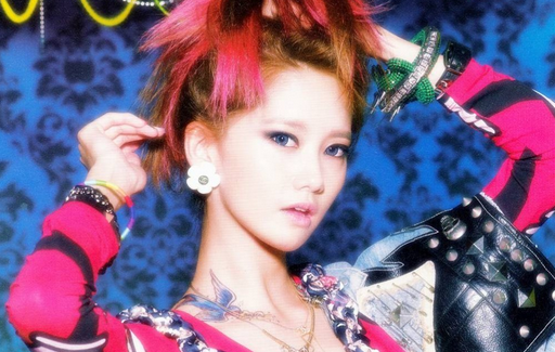 Girls’ Generations’ YoonA Reveals Special History with “Strong Heart”