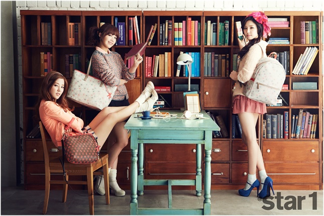 A Pink Transforms into College Freshmen for @star1 Magazine