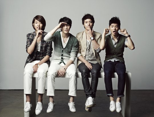 Crying Nut Proceeds with Lawsuit Against CN Blue Despite Apology