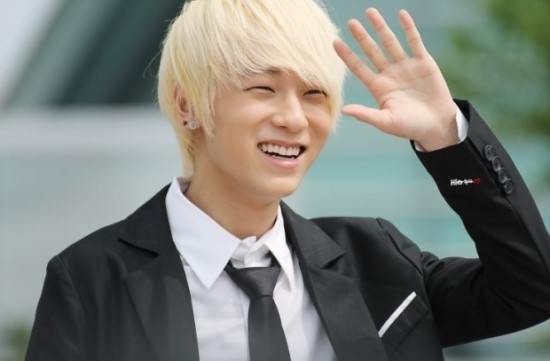 Teen Top’s L.Joe Talks About “Mask Kiss” Scene with Shin Bora