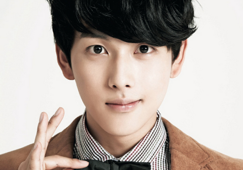 ZE:A’s Im Siwan Talks about His Love for Shoe Risers