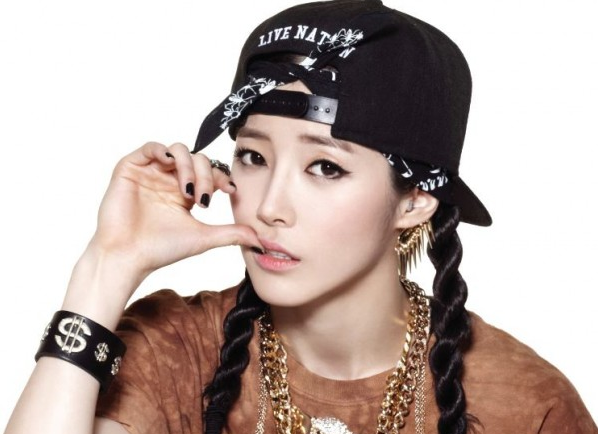 GLAM Reveals Zinni’s Teaser Image For Upcoming Single