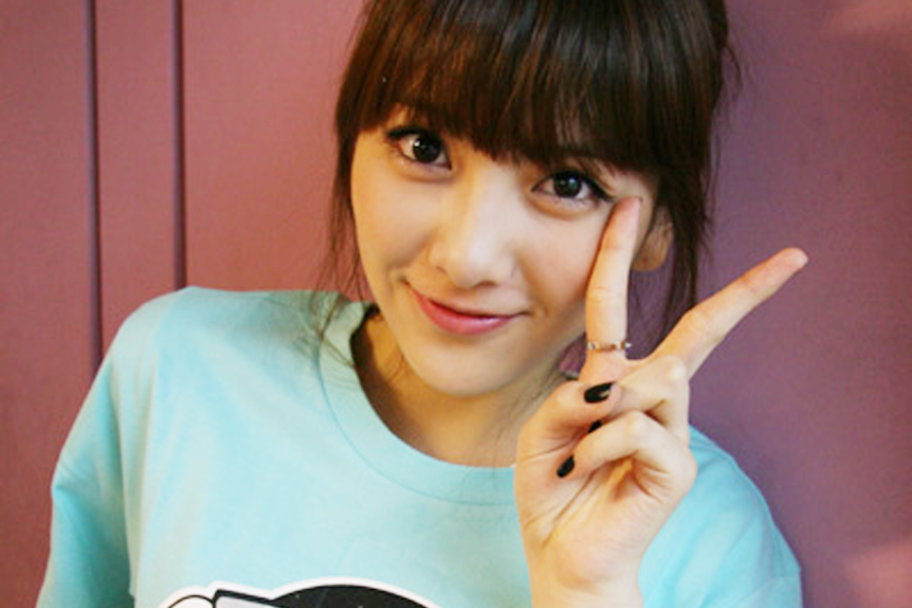 Kang Ji Young on Her Way to School
