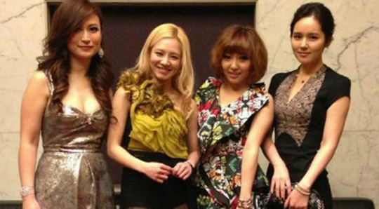 Girls’ Generation’s Hyoyeon, miss A’s Min and Han Ga In Spotted in Hong Kong