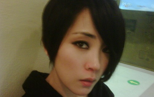 Singer J to Tie the Knot This September With American Boyfriend
