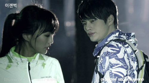 Hyorin And Seo In Guk Pair Up For “ISENBERG” CF