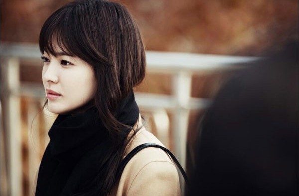Song Hye Gyo’s Real Life Beauty from 2007 Garners Attention Online