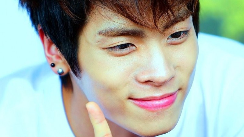 SHINee’s Jonghyun Got Into a Car Accident, Receiving Treatment at Hospital