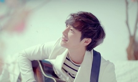 Roy Kim Releases, “Spring Spring Spring”