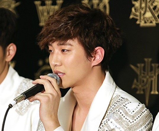 pic 2Pm Junho tokyo dome photoshop controversy