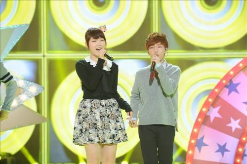 Akdong Musician Will Release a Song for “All About My Romance” OST