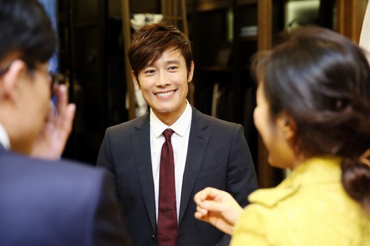 Lee Byung Hun Holds Charity Night to Support Korean Independent Films