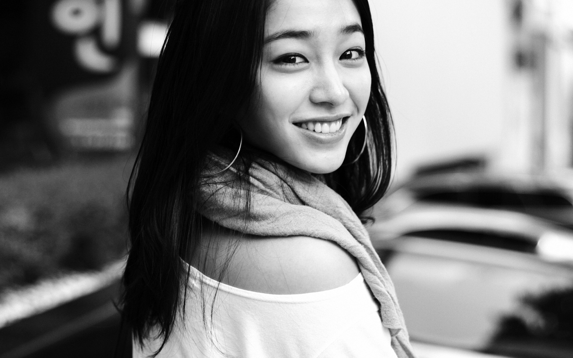 Lee Min Jung Considering a Role in New Drama “Cunning Single Lady”