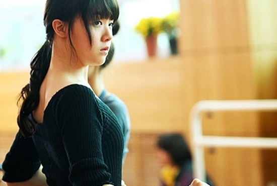 Girl’s Day’s Minah Is a Determined Ballet Student in Upcoming Movie “Holly”
