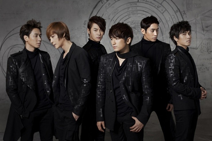 Andy Will Not Be Participating in Shinhwa’s 16th Anniversary Concert in March