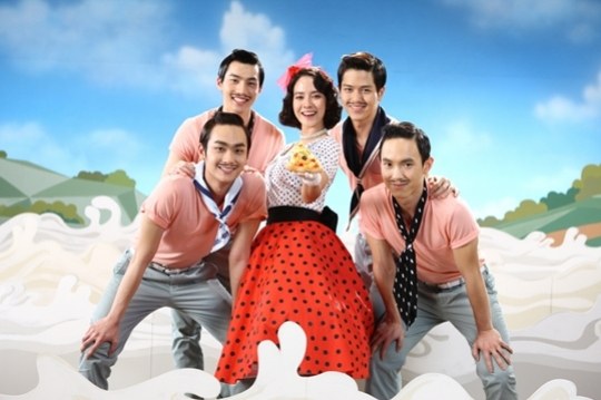 Song Ji Hyo’s Awkward Dance Skills and Tone-Deaf Singing Make Fans Like Her Even More