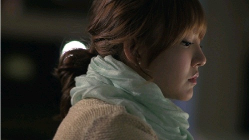 Younha Releases Teaser for “The Real Reason We Broke Up” MV Starring Park Ki Woong