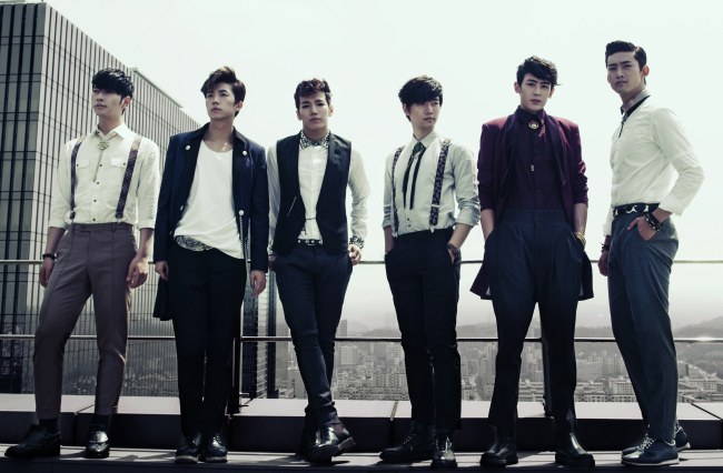 2PM’s Fans Can “Ask in a Box” All They Want to Know