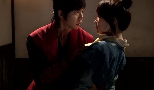 Lee Seung Gi Put His Hand Where On Suzy?