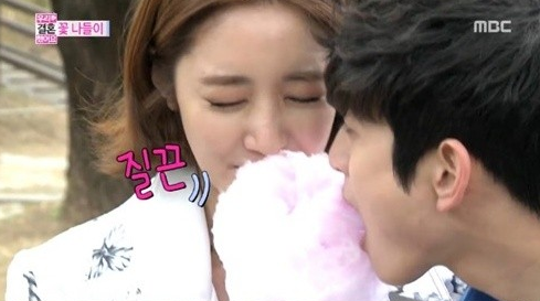 2AM’s Jinwoon and Go Joon Hee Share a Cotton Candy Kiss