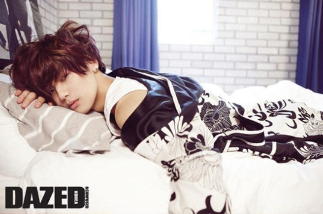 CNBlue’s Kang Min Hyuk Just Woke Up “Dazed”