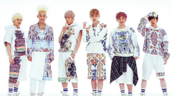 LC9 Surprises Fans With Roses for “Rose Day”