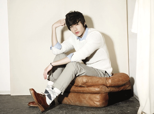 Actor Lee Min Ho Releases Teaser for “Love Motion” From Upcoming Album