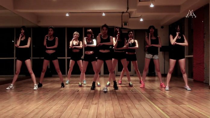 Nine Muses Show Off Their Sexy Choreography in “Wild” Dance Practice