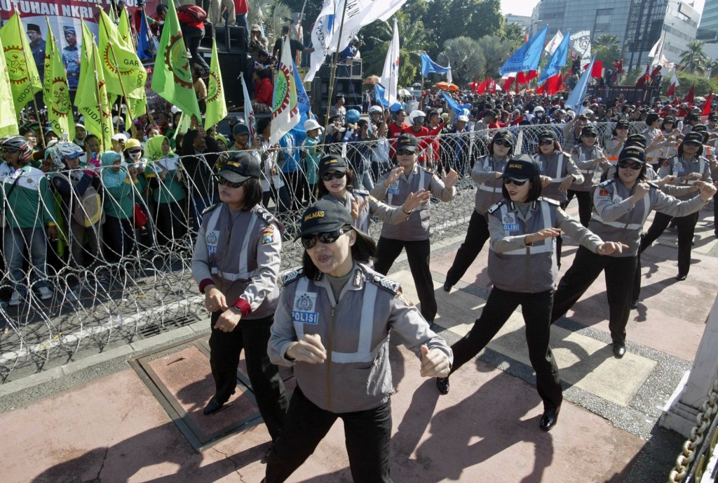 PSY’s Horse Dance Used in Indonesia to Control May Day Protesters