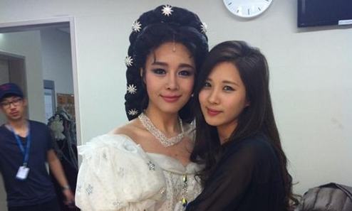 Girls’ Generation’s Seohyun Sends Ok Joo Hyun A Touching Dancing Video
