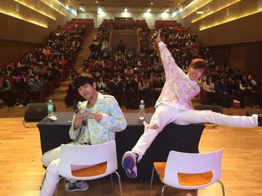 K-Pop 101: How to Attend Fansigns | Soompi