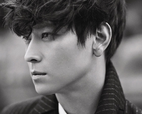 Kang Dong Won Swept Up In Controversy For Reportedly Pro-Japanese Family History, YG Responds
