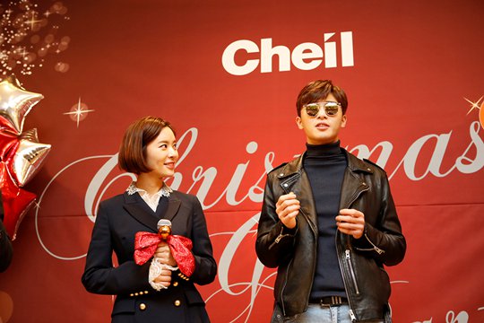 Leading Actors of 'She Was Pretty' Donate Their Personal Items for Charity