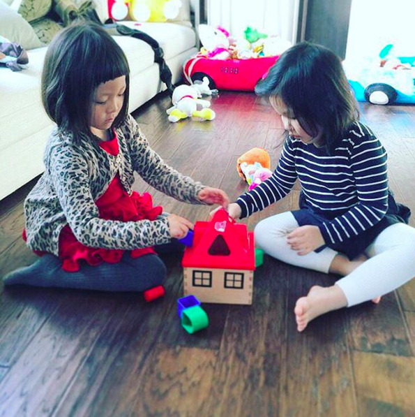 Choo Sarang and Uhm Ji On Reunite for a Playdate