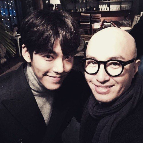 Hong Suk Chun Says Kim Woo Bin Always Sends Affectionate Text Messages