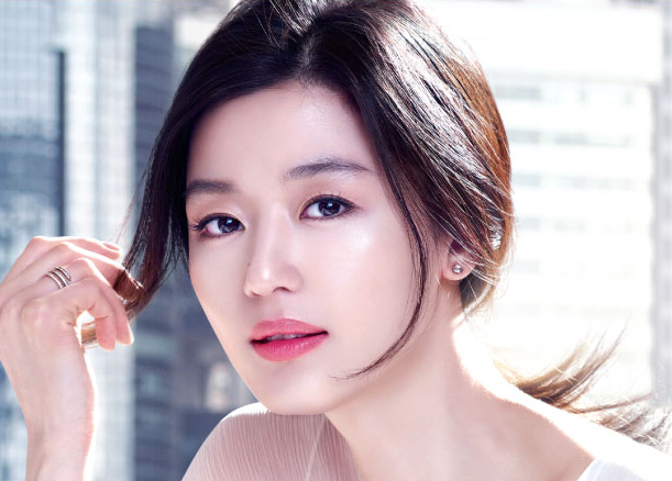 Slate Columnist Links Korean Skincare Regimen to “Radical Feminist Self-Care”