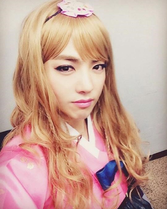 M.I.B's Kangnam Makes Girls Jealous in His Pretty Pink Hanbok